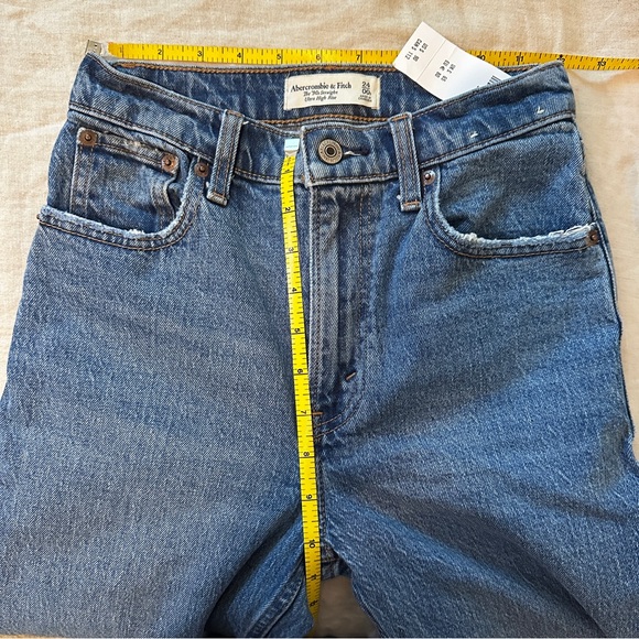 Abercrombie 90’s high rise straight jeans 24 - Picture 2 of 6